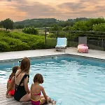 ベッド・アンド・ブレックファスト La Maison De Leopold 4*