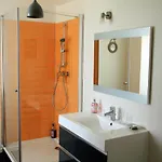 ベッド・アンド・ブレックファスト La Maison De Leopold 4*
