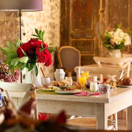 La Maison De Leopold Oda ve Kahvaltı Terrasson