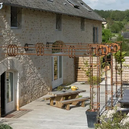 Bed & Breakfast La Maison De Leopold Terrasson