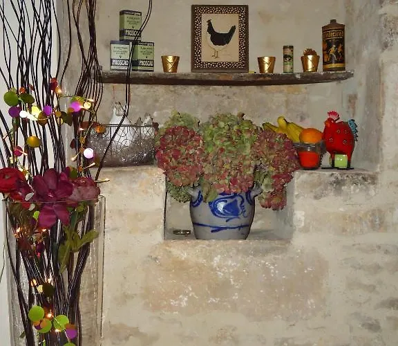 Frühstückspension La Maison De Leopold 4*